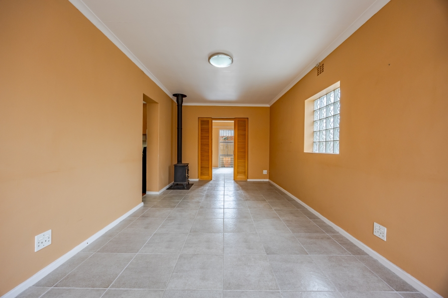 3 Bedroom Property for Sale in Milnerton Central Western Cape